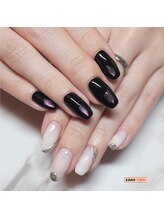 マニクション ネイルズ(M2CT NAILS)/アシメネイル