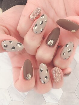 リリフリー(riri Free)/アニマル柄ネイル