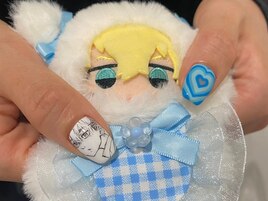 痛ネイル
