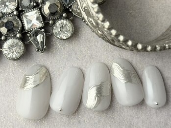 ネイルサロンリヴィエール(Riviere)の写真/《大人の余裕が溢れる、上品で洗練された指先へ》自然と"美しい所作"を引き出すネイルで内面までも輝く…*