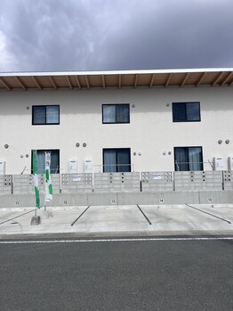 ホームプラスワクシング(Home＋waxing)/駐車場は建物裏側へ♪