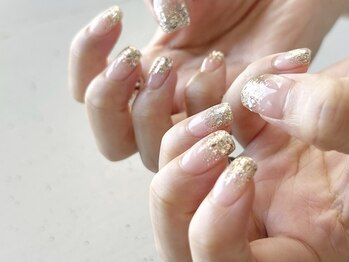 ミーム(meme)/ゴールドラメネイル