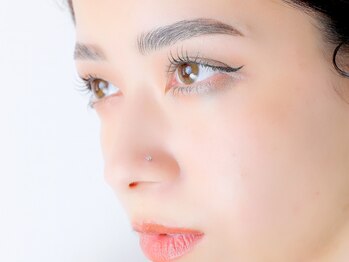 プレシア(Presia)/眉毛WAXまつげパーマ/30代40代50