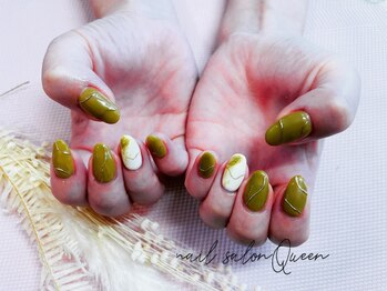 クイーン(Queen)の写真/可愛いネイルで明るく楽しい日常を彩ります♪クーポンからのご予約で全デザインオフ無料！なりたい指先に☆