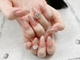 ロングビジューネイル