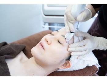 アフロディーテ(APHRODITE)/施術例【シミスポットケア】