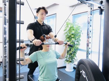 イロアスジム 森下 清澄白河店/パーソナルトレーニング風景1