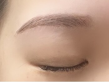アルマ(Alma.)の写真/【魅力的な眉毛でお顔の印象UP】形の整え方がからない、左右非対称などお悩みの方必見!美眉に仕上げます♪