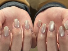 ラボテ ニュイ(laboT nuit)/マグと細ラメフレンチ