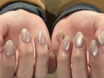 マグと細ラメフレンチ