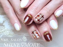 シャインモア(Shine More)の雰囲気(丁寧ケアと自分に合ったベースで浮きにくいネイルを)
