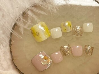 アインネイル(Aing nail)の写真/【定額コース有】季節問わずにフットネイルを楽しもう。カラー多数で気分もアップ。いつでも見惚れる足元に