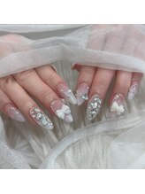 リンドネイル バイ モカ アンド ララ(Lind nail by moca and LaLa)/白グラデーション