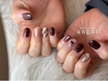 アンガット(angot.)/バレンタインネイル