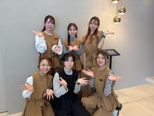エニュ(anew)の雰囲気（明るいスタッフが笑顔でお待ちしております♪ 【スタッフ募集】）