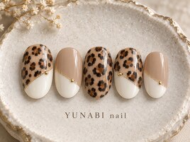 ヒョウ柄×白フレンチ
