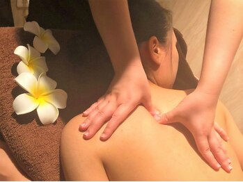 ミヤビ ナチュラル セラピー 自由が丘店(MiYaBi Natural Therapy)の写真/オ-ルハンドアロマ★当店独自の手技【ディ-プティシュ-】を堪能♪お気軽60分/人気No.1の90分で大満足！