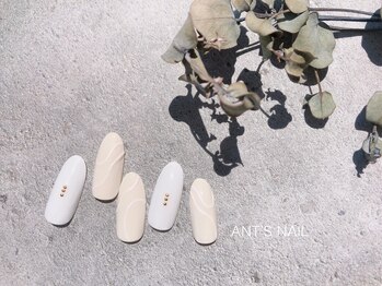 コハ 湘南台店(Koha)/色違いホワイト柔らかネイル