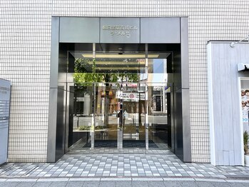 ビューステージ アイブロウサロン 高崎/ラ・メルセ朝日生命高崎ビル4階