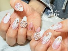アイボリー(ivory)/蝶々ネイル