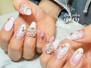 アイボリー(ivory)/蝶々ネイル