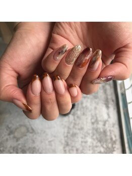 ラウンジ渋谷 本店(RounGe SHIBUYA)/アシンメトリーネイル