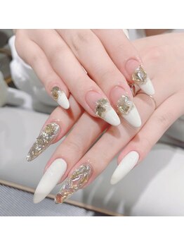 クイーンズビューティーサロン 歌舞伎町店(Queen's beauty salon)/チップ長さだしやり放題