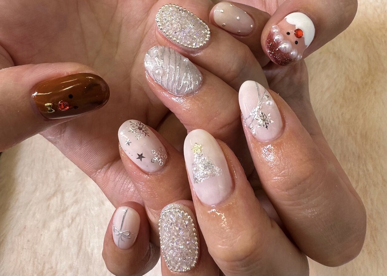 ネイルチップ フレンチ 薔薇 ピクシー ネイビー 2025年秋トレンド