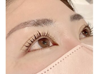 エコスロウ(ecoslow)/まつげカール　束感仕上げ