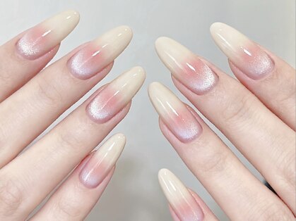 Verse nail salon【ヴァースネイルサロン】長さだし/持ち込み/フィルイン/ワンホンの写真