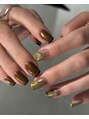 イール(eel) ミラーをメインで使ったニュアンスアート