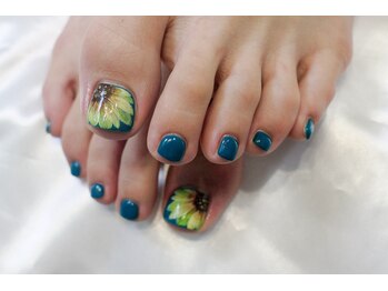 モエネイル(Moe nail)/フットひまわりアート