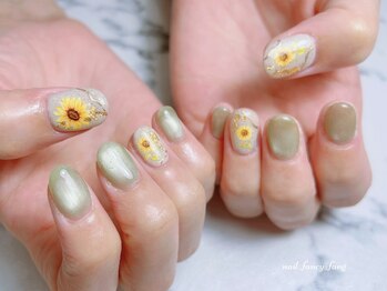 ネイル ファンシーファング(nail_fancy_fang)/ひまわり 季節の定額