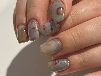ウームネイル ダイミョウテンジン(u'mu nail daimyo tenjin)の写真/《初回付替えオフ無料★》オシャレで落ち着く店内で癒しの時間を♪ニュアンス～個性派まで◎【天神大名】
