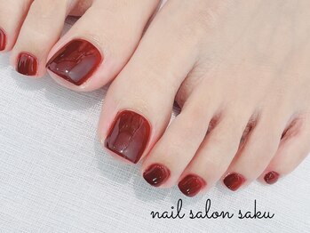 サク(saku)/冬のフットネイル ボルドー