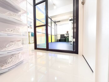 ラグラグパーソナルスペース 恵比寿(LUXLAG personal space)/トレーニングスペース入口