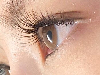 ネイル グラファー(Nail grapher)の写真/【圧倒的キープ力★LEDマツエク】忙しい大人女性の味方!高密着&軽量フラットラッシュ使用のLEDエクステ♪