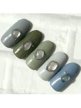 ライト ネイルズ ニシノミヤ(light nails NISHINOMIYA)/カーキネイル☆
