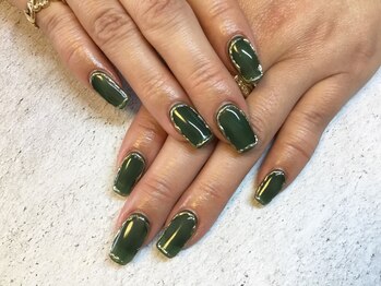 ラウト デコレーションアンドネイルサロン(Lauto Decoration&Nail Salon)/うねうねミラー囲みネイル