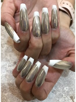 エスフィーネイルサロン ブリーユ(Esfy nailsalon Brille)/ミラーベースフレンチ