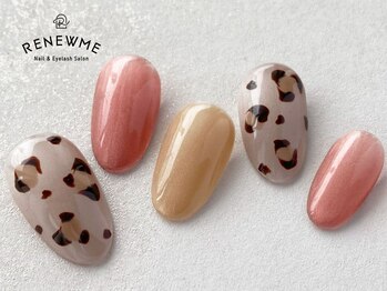 レニューム 2号店(RENEWME)の写真/《マンスリートレンドデザイン》毎月10種類以上リリース♪ハンド・フット共に秋のデザインを豊富にご用意♪