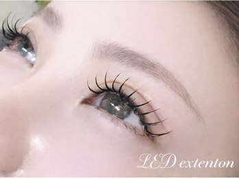 ヌン ブロウ 新潟店(NUN BROWS)の写真/自然に盛れてちょうどいい可愛さを叶えるフラットラッシュ¥4700～軽いつけ心地で自まつ毛に馴染みやすい♪