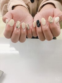 大理石モノトーンネイル