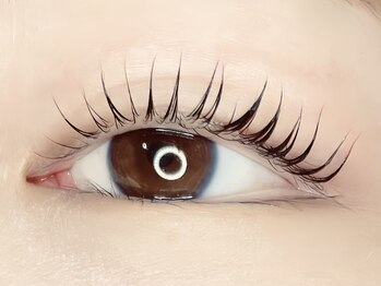 ベル(Bell)の写真/【新規★まつ毛パーマ4400円】ダメージを抑えた商材を使用し、自まつ毛に負担をかけずに理想のまつ毛を♪