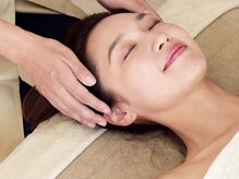 マヴィ 高槻店(MavY.)/美容液を導入し、施術スタート