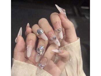 クイーンネイル 新宿(Queen nail)/長さ出し　持ち込みデザイン