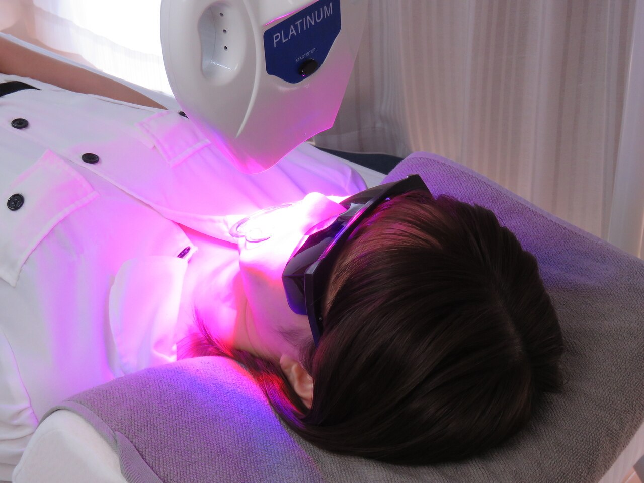 3色LED65Wセルフホワイトニングマシン プラチナム 業務用