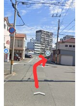 ソイ(soi)/直進すると右にサロンがあります