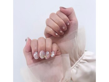 アインネイル(Aing nail)/ガーリーネイル　MOMO施術