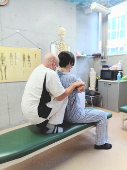 東洋カイロプラクティック麻布十番療術センター/胸椎矯正